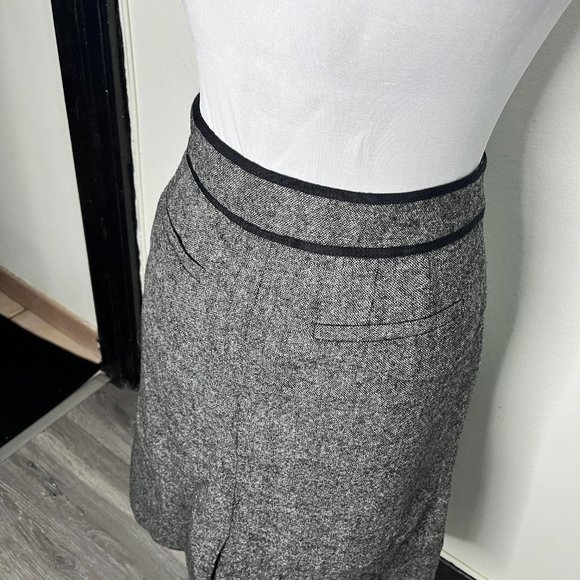 Ann Taylor Loft 87% Wool Gray Skirt Size 6 - Picture 5 of 9